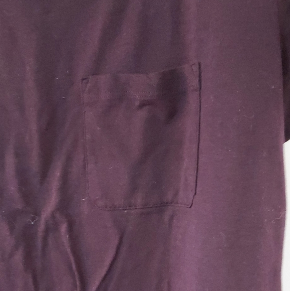 SOLD🌷3for$20!🌷 dark purple tee - Picture 3 of 4